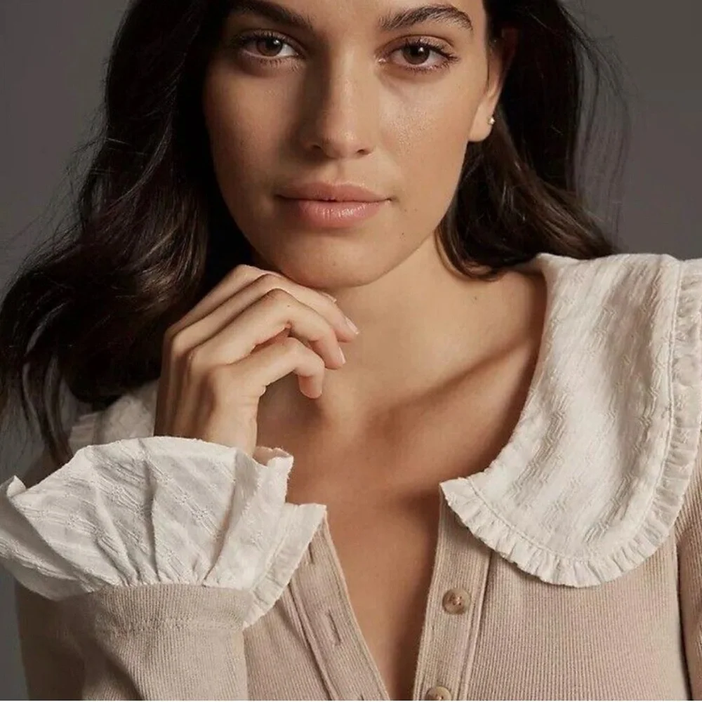 Pilcro Anthropologie Keira Peter Pan Collar Henley Top Size Small Neutral NWT - Picture 3 of 12